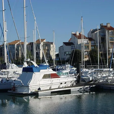 La Rochelle - 3 Pieces Avec Piscine, Parking, Animaux Admis, Proche - Fr-1-551-1 Apartment